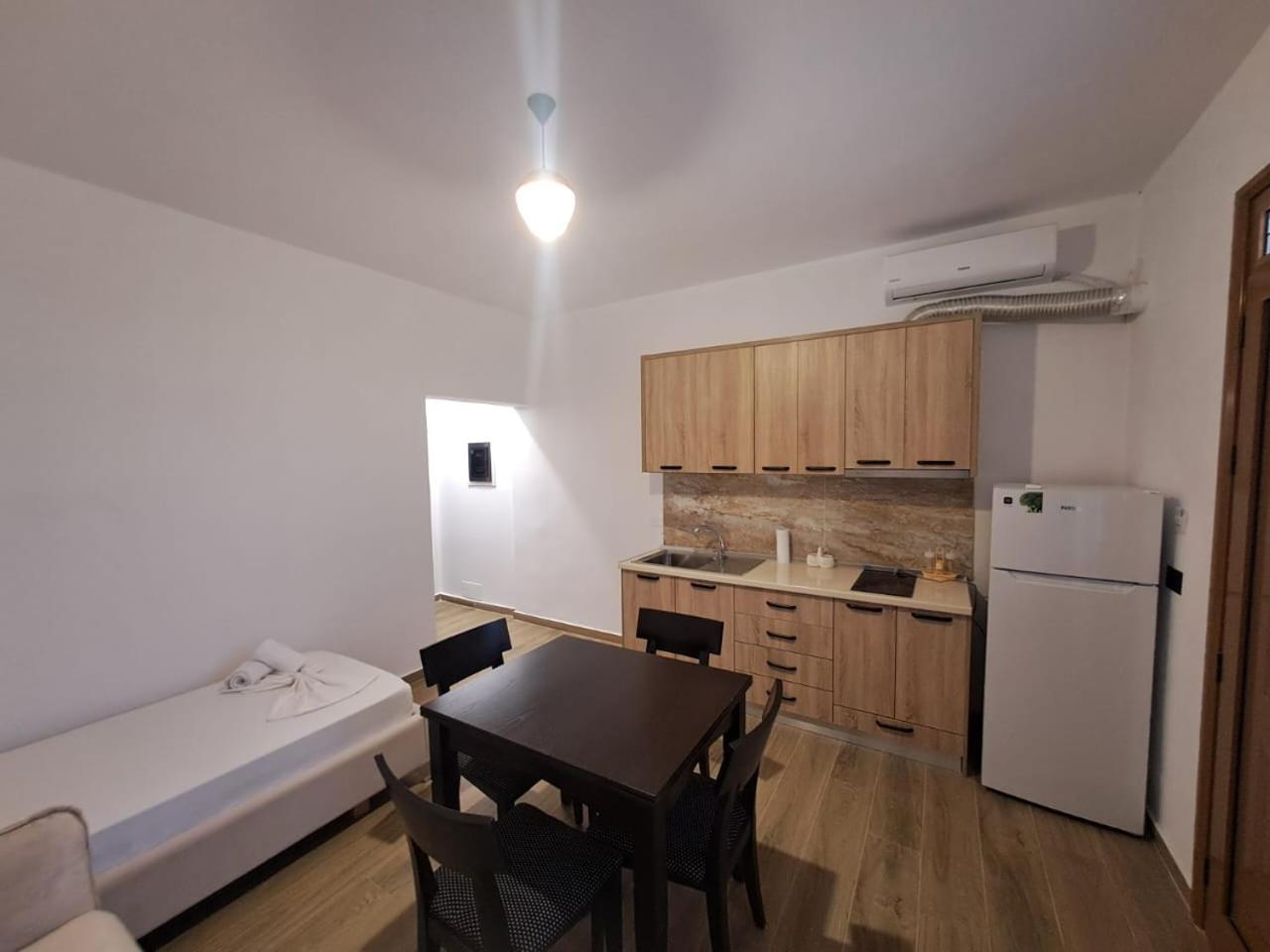Martin Ferraj Apartament's * Vlore