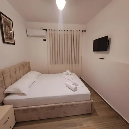Martin Ferraj Apartament'S Vlore Exterior photo